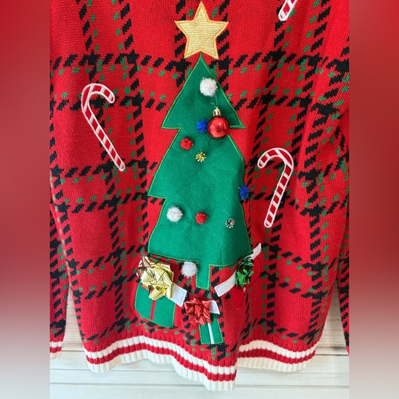 Joyland Festive Red Plaid Christmas Sweater - Picture 5 of 7